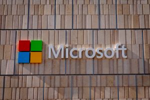 Microsoft инвестирует $2,5 млрд в подразделение услуг искусственного интеллекта