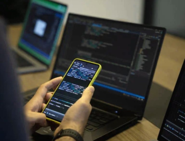 Как генерация API и Data Mesh упрощают архитектуру данных